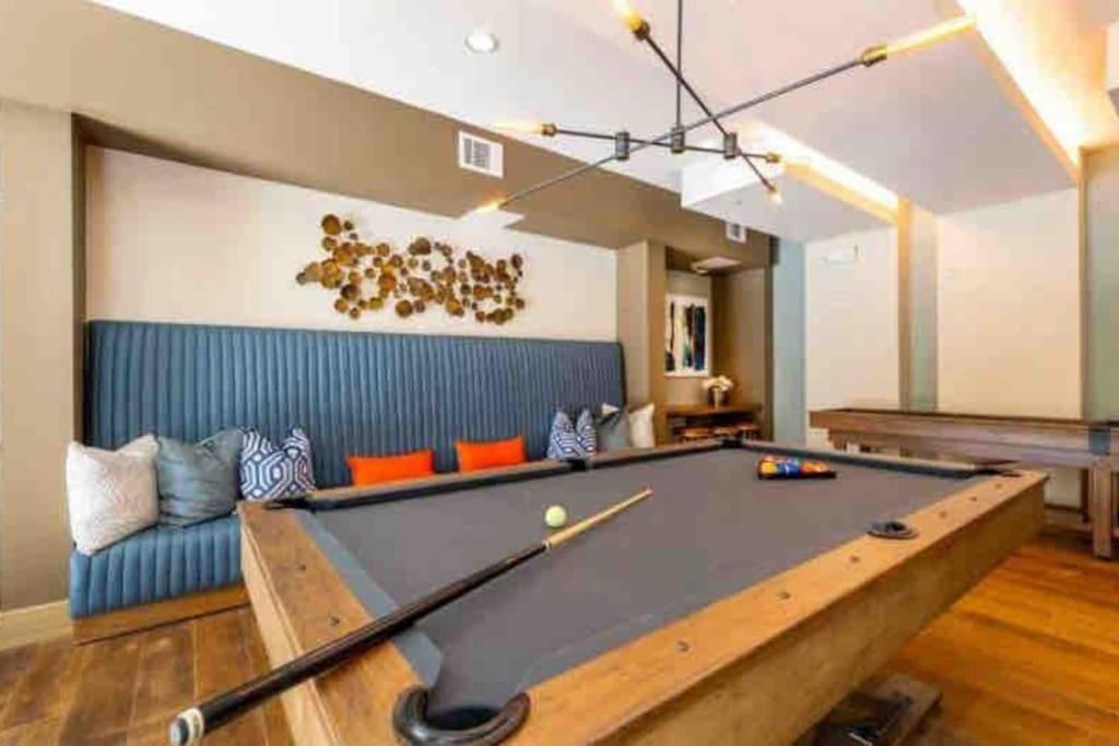 Fancy Apt Downtown. Pool. Gym. Lounge. Pet Ok 休斯敦 外观 照片